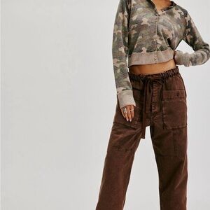 Free People Riverstone Pants in Hot Fudge size large - NWT